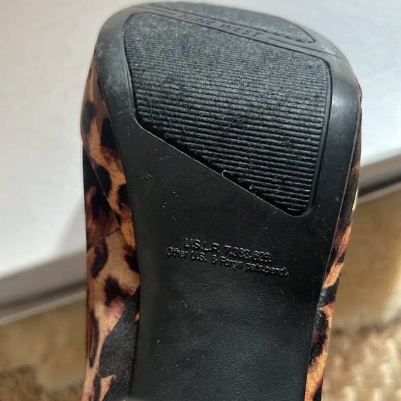 Nine West Leopard Print open toe heels - Picture 8 of 10
